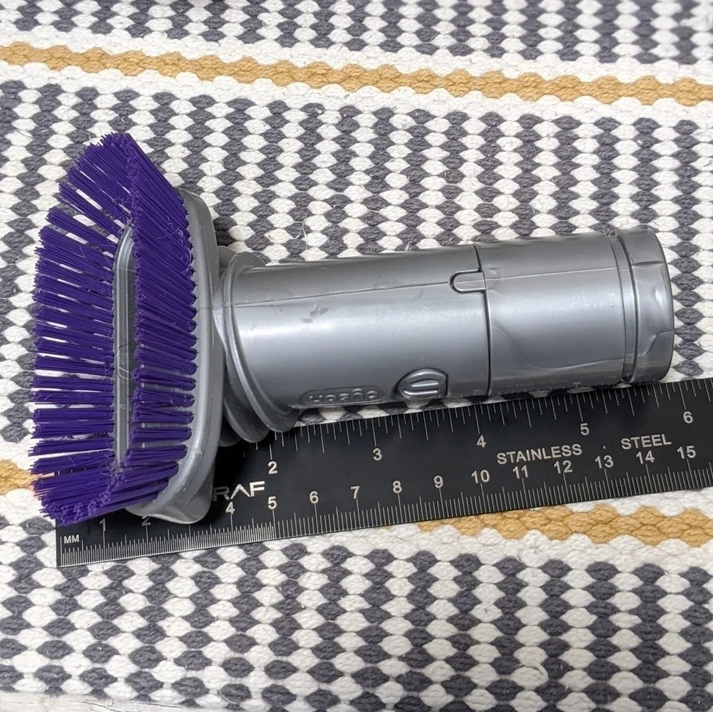 OEM Dyson vacuum brush attachment friction lock 1.25" ID - Picture 8 of 8